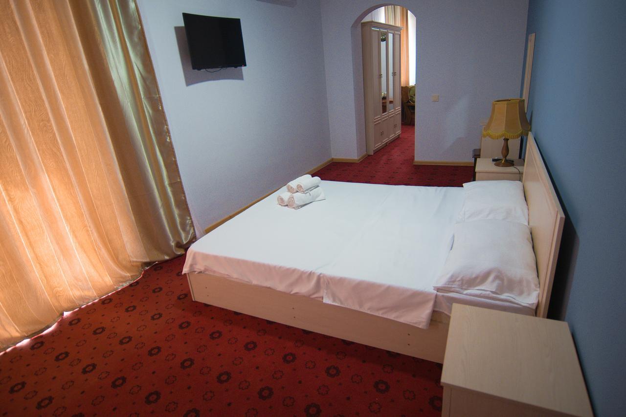 Hotel Tsiskari 泰拉维 外观 照片